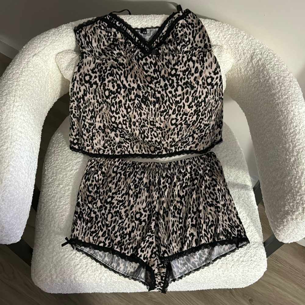 Leopard Pajama set, size small